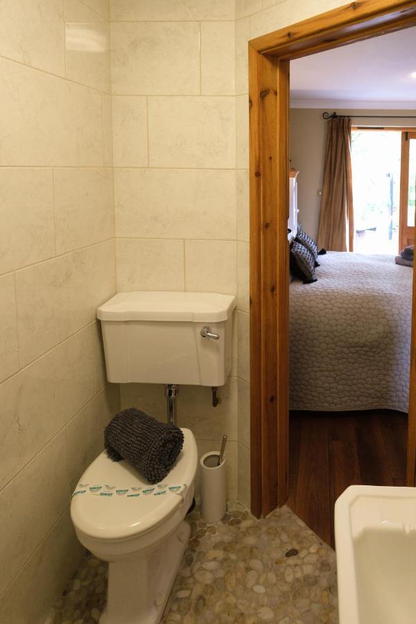 Just A Minim - A Beautiful & Hot Tub Available !